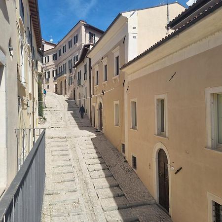 Dimora Grotta Masciarelli Hotell LʼAquila Exteriör bild