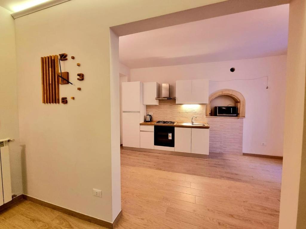 Dimora Grotta Masciarelli Hotell LʼAquila Exteriör bild
